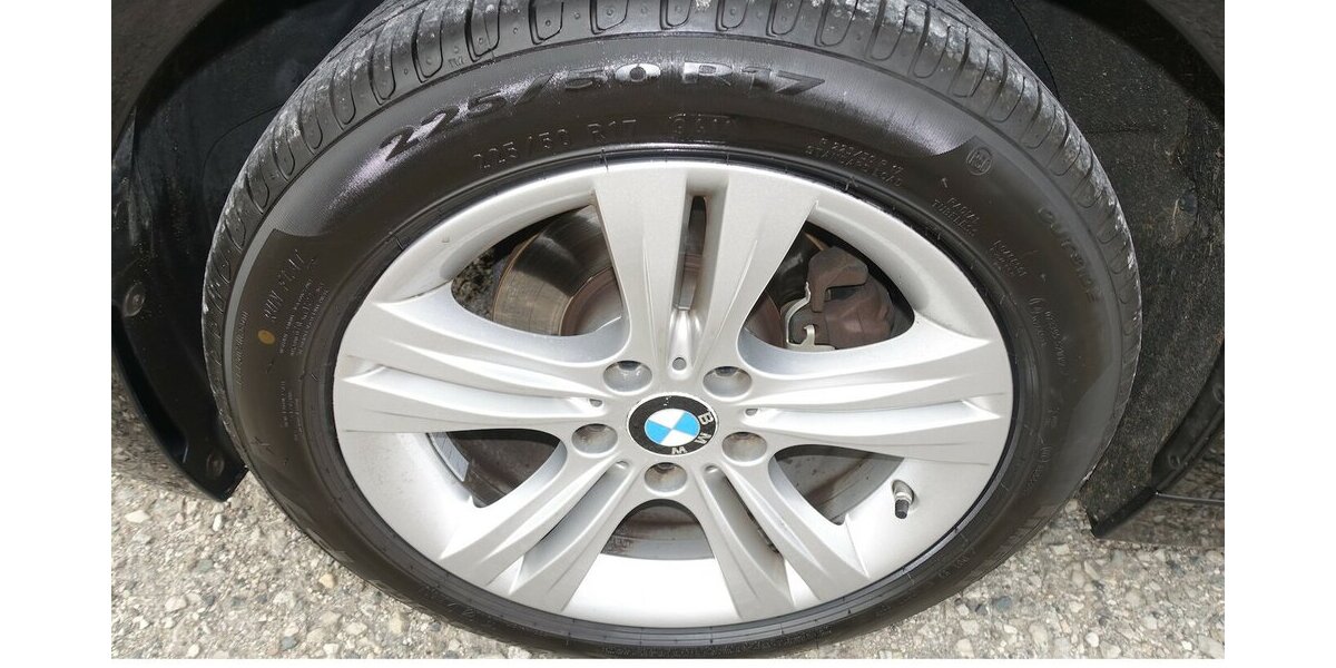 BMW 318d Touring Sport Bi-Xenon Navi PDC Leder Sitzhei 194.700 km 11.950 &euro; Neumarkt/OPf 92318