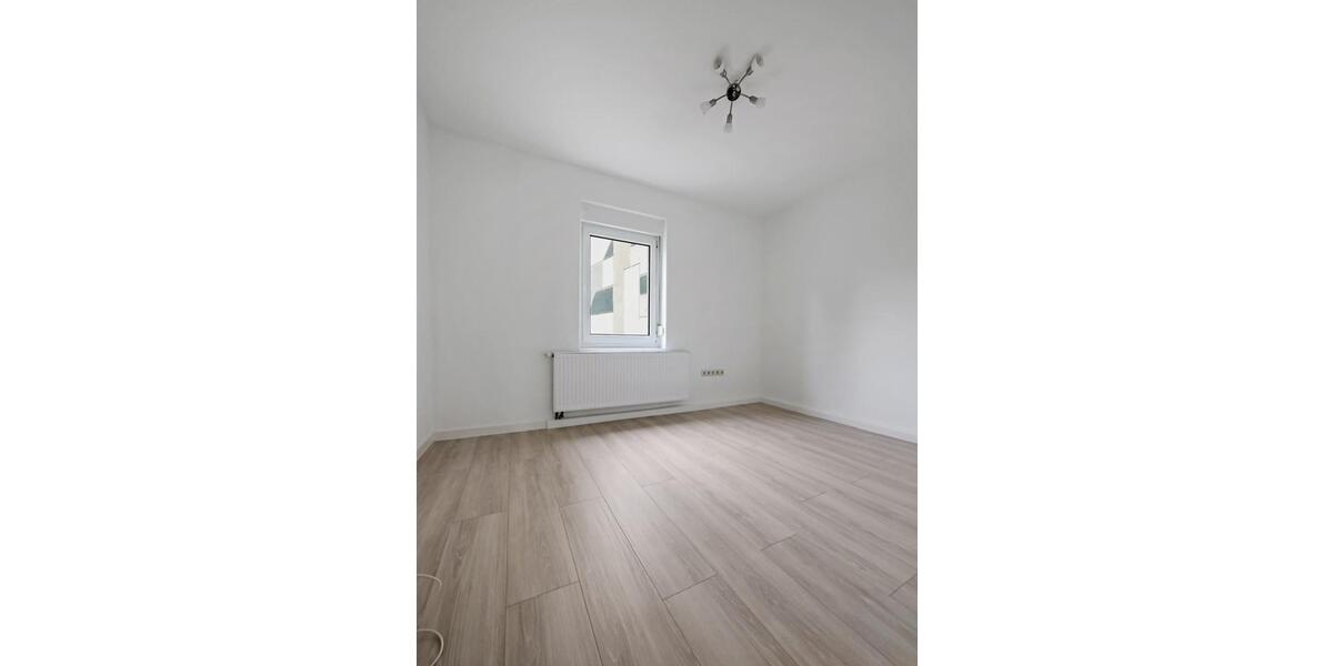 Etagenwohnung Sebnitz - 4 Zimmer, 93 m&sup2;, 602&euro; | Angebot:26246206