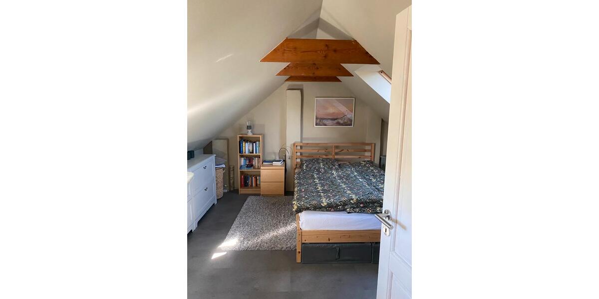 Dachgeschoßwohnung Lemgo - 4 Zimmer, 85 m&sup2;, 670&euro; | Angebot:26374142