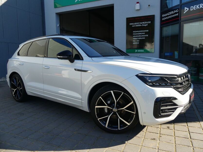VW Touareg 49.899 km 61.800 € Berlin 13156