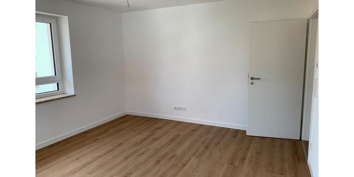 Maisonettenwohnung Schwandorf - 1 Zimmer, 115 m&sup2;, 1.400&euro; | Angebot:26699686