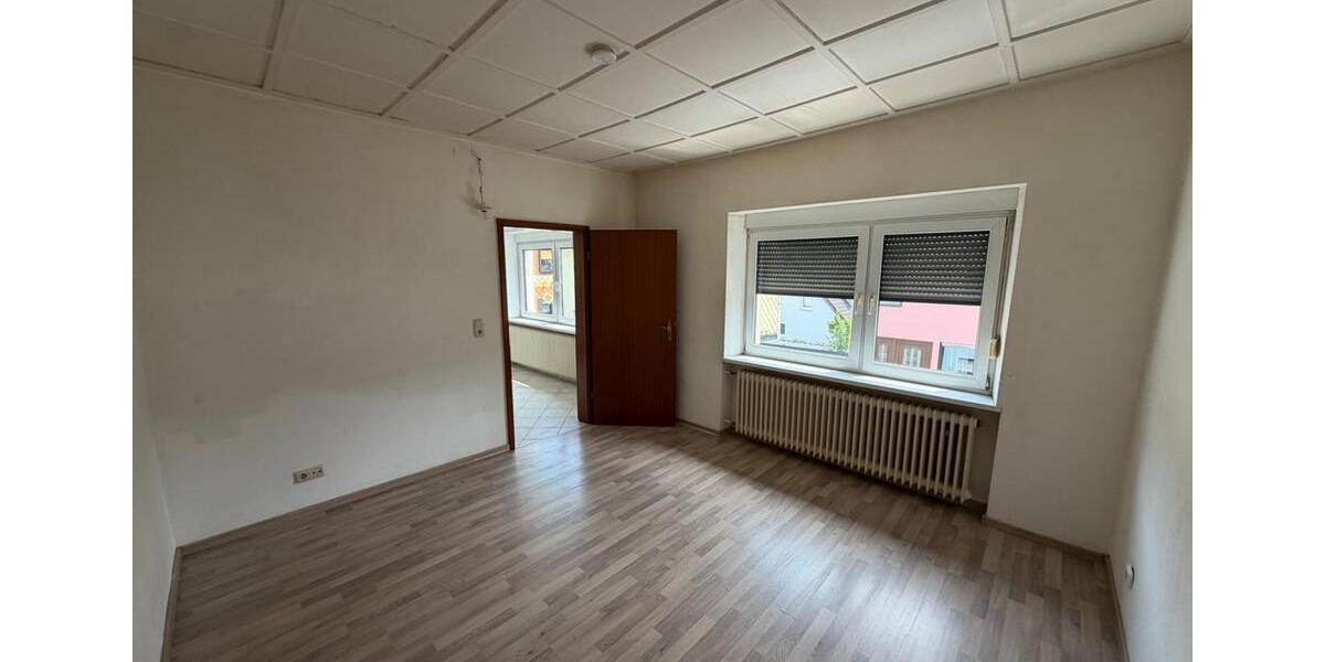 Mehrfamilienhaus, Wohnhaus Quierschied - 5 Zimmer, 184 m&sup2;, 149.000&euro; | Angebot:26982790