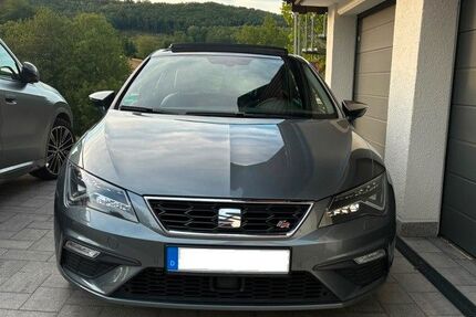 Seat Leon 105.000 km 12.500 &euro; Olpe 57462