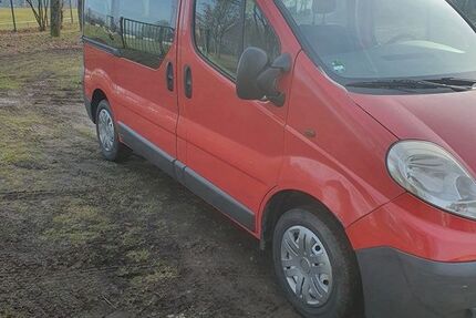 Opel Vivaro 262.000 km 4.999 &euro; Gevenich 56825
