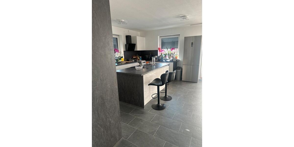 Mehrfamilienhaus, Wohnhaus Osterburken - 8 Zimmer, 239 m&sup2;, 625.000&euro; | Angebot:26811638