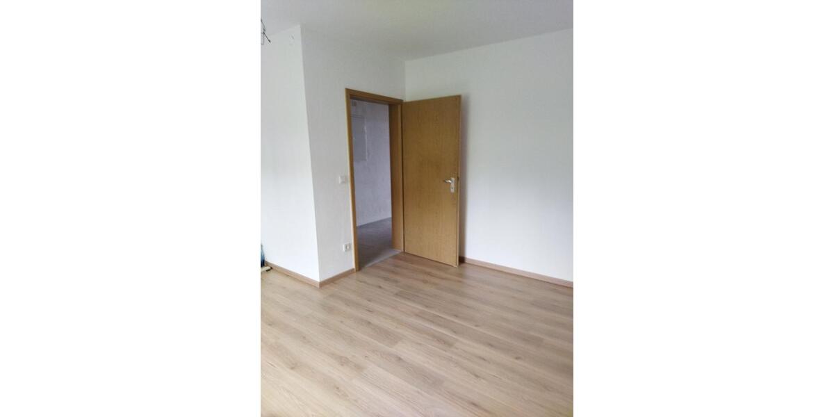 Erdgeschoßwohnung Regen - 2 Zimmer, 62 m&sup2;, 480&euro; | Angebot:25551746