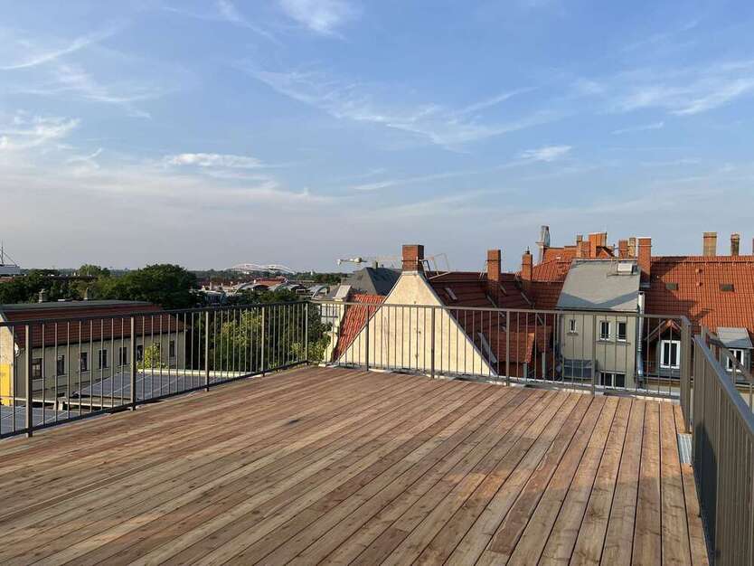 Wohnung zum Mieten in Leipzig 2.140 € 147.93 m²