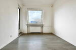Frisch renovierte 3-Zi.-Whg., EBK, Balkon, Loggia, DG-Raum in zentraler Lage Bremen-Walle
