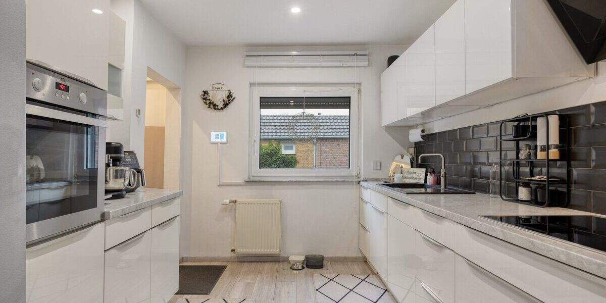 Reihenendhaus Erftstadt Köttingen - 7 Zimmer, 178 m&sup2;, 539.000&euro; | Angebot:25704417