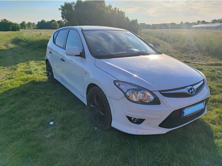 Hyundai i30 186.000 km 3.000 € München 80935
