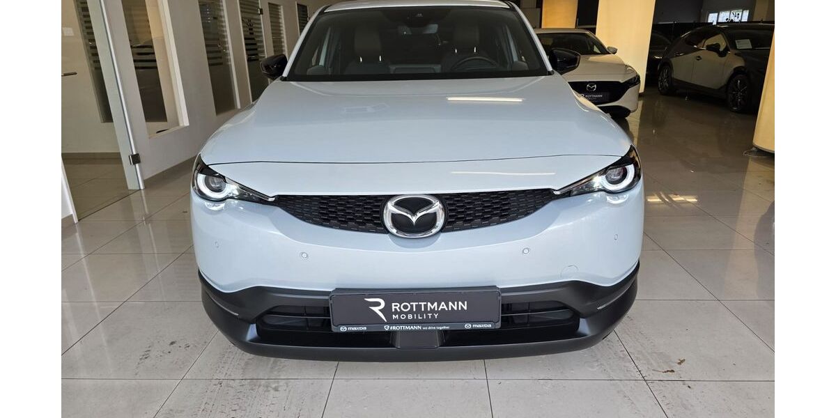 Mazda MX-30 29.469 km 14.690 &euro; Oberhausen 46149