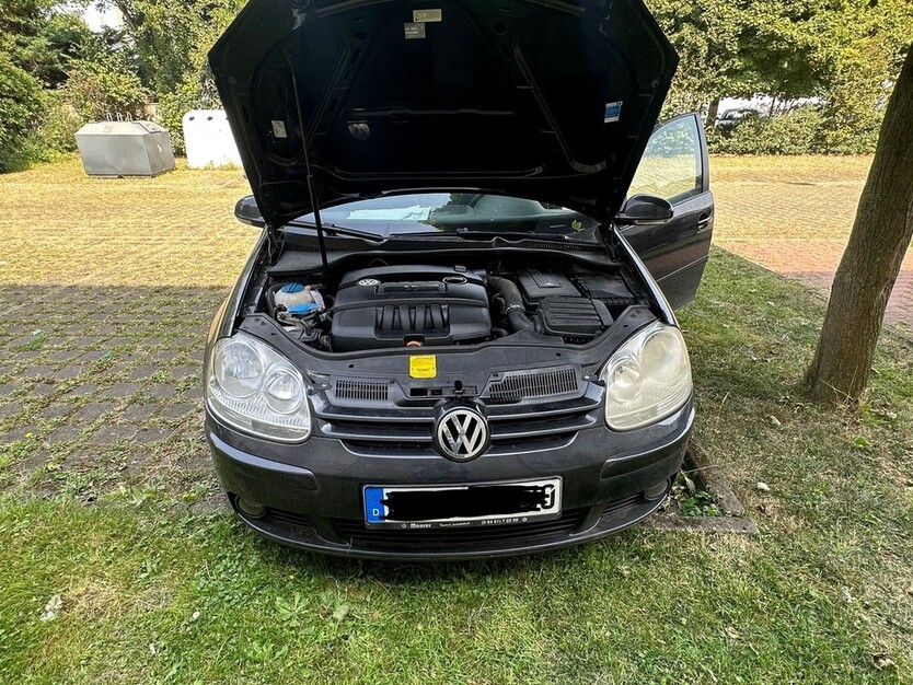 VW Golf V 171.000 km 2.600 € Duisburg 47051