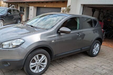 Nissan Qashqai 213.000 km 4.500 &euro; Assamstadt 97959