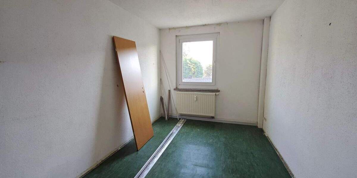 Etagenwohnung Nossen Rhäsa - 4 Zimmer, 73 m&sup2;, 50.000&euro; | Angebot:25837066