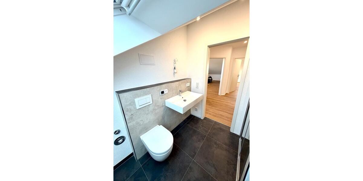 Dachgeschoßwohnung Ingolstadt Nordost - 2 Zimmer, 67 m&sup2;, 950&euro; | Angebot:26394273