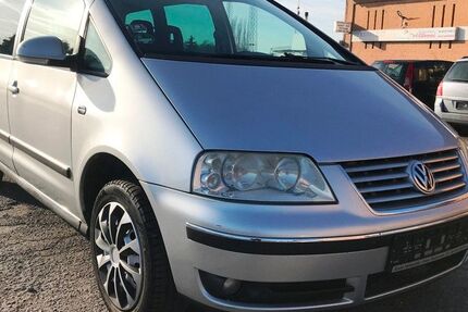 VW Sharan 213.445 km 5.499 &euro; Unna 59425