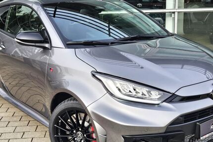 Toyota Yaris 2.100 km 44.990 &euro; Stadtbergen 86391