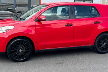 Toyota Urban Cruiser 143.000 km 5.899 &euro; Frankfurt am Main 60314