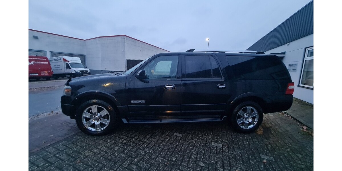 Ford Expedition 237.000 km 16.999 &euro; Bocholt 46395