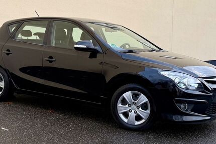 Hyundai i30 113.894 km 5.490 &euro; Hamburg 20537