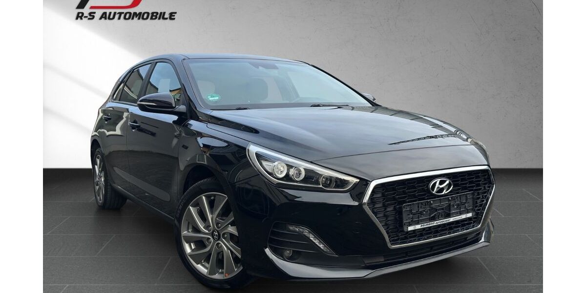Hyundai i30 73.000 km 12.490 € Troisdorf 53840