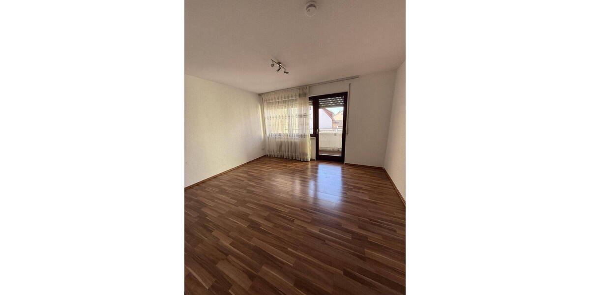 Reihenmittelhaus Renningen - 7 Zimmer, 155 m&sup2;, 642.000&euro; | Angebot:26090020