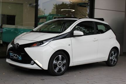 Toyota Aygo (X) 44.000 km 8.995 &euro; Chemnitz 09114