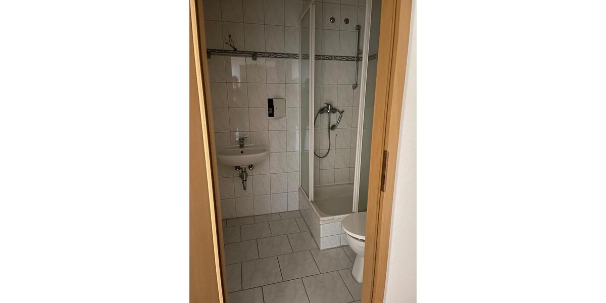 Etagenwohnung Plauen - 1 Zimmer, 27 m&sup2;, 24.000&euro; | Angebot:26986962