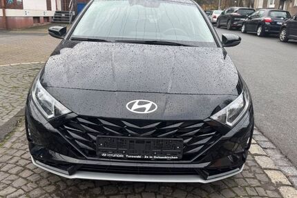 Hyundai i20 5.438 km 16.999 &euro; Gelsenkirchen 45879