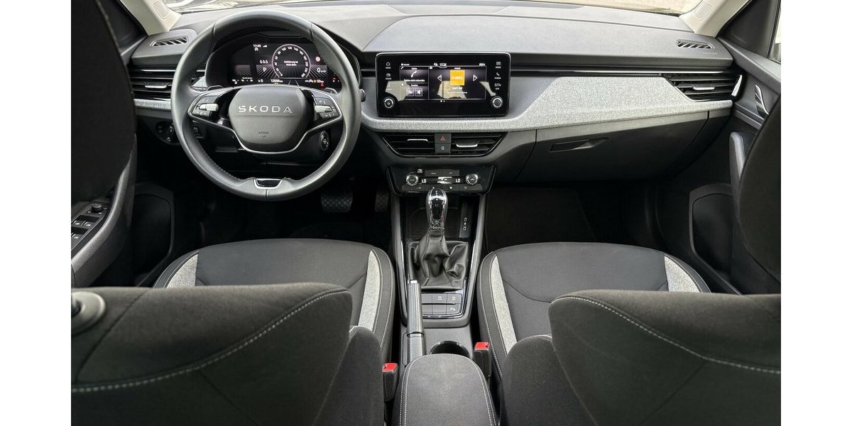 Skoda Kamiq Selection KAMERA/CARPLAY/DAB/DSG/KEYLESS 12.696 km 22.900 &euro; Villingen-Schwenningen 78054
