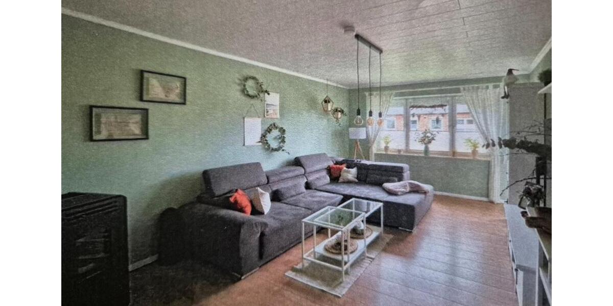 Etagenwohnung Brunsbüttel - 5 Zimmer, 101 m&sup2;, 1.050&euro; | Angebot:25831326