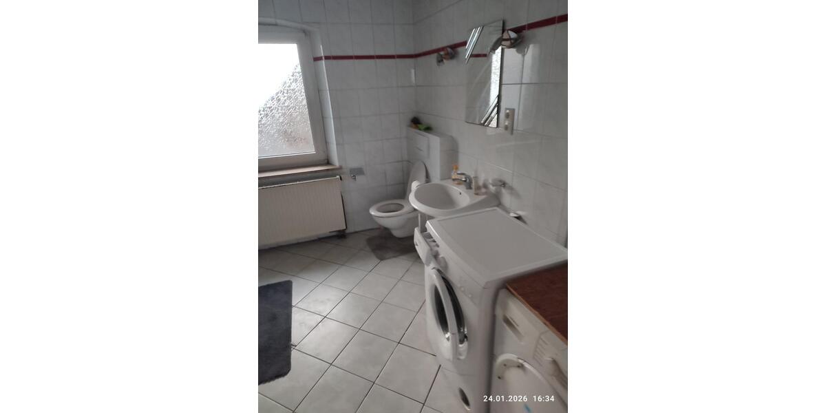 Etagenwohnung Leupoldsgrün - 1 Zimmer, 140 m&sup2;, 350&euro; | Angebot:24676465