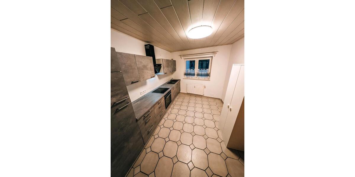 Moderne + Zentrale 114qm 4,5 Zimmer Wohnung in Kaiserslautern 4.5 zimmer