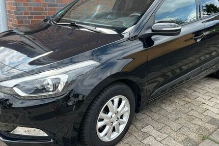 Hyundai i20 103.000 km 7.100 &euro; Köln 51143