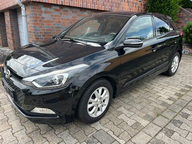 Hyundai i20 103.000 km 7.100 &euro; Köln 51143