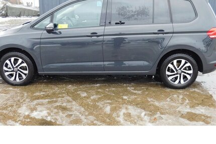 VW Touran 1.5 Comfortline Active BMT TSI DSG Navi 21.400 km 25.990 &euro; Vordorf 38533