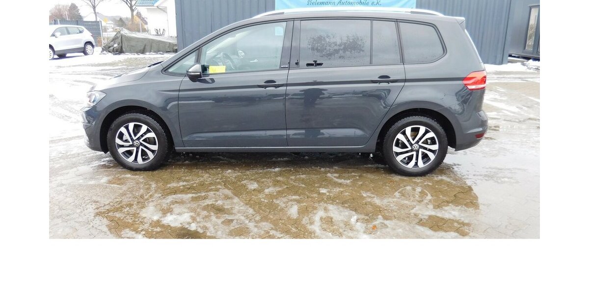 VW Touran 1.5 Comfortline Active BMT TSI DSG Navi 21.400 km 25.990 &euro; Vordorf 38533