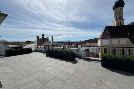 Wohnung zum Mieten in Wolfratshausen 4.500 € 215 m²