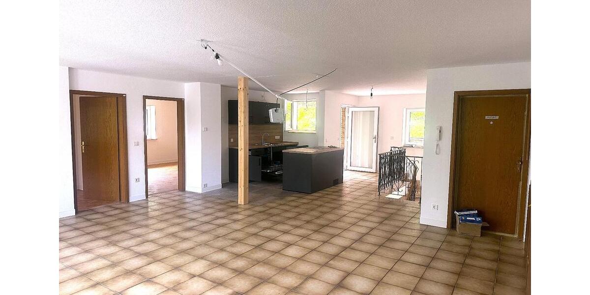 Terrassenwohnung Allendorf (Lumda) - 5 Zimmer, 130 m&sup2;, 1.450&euro; | Angebot:26385305