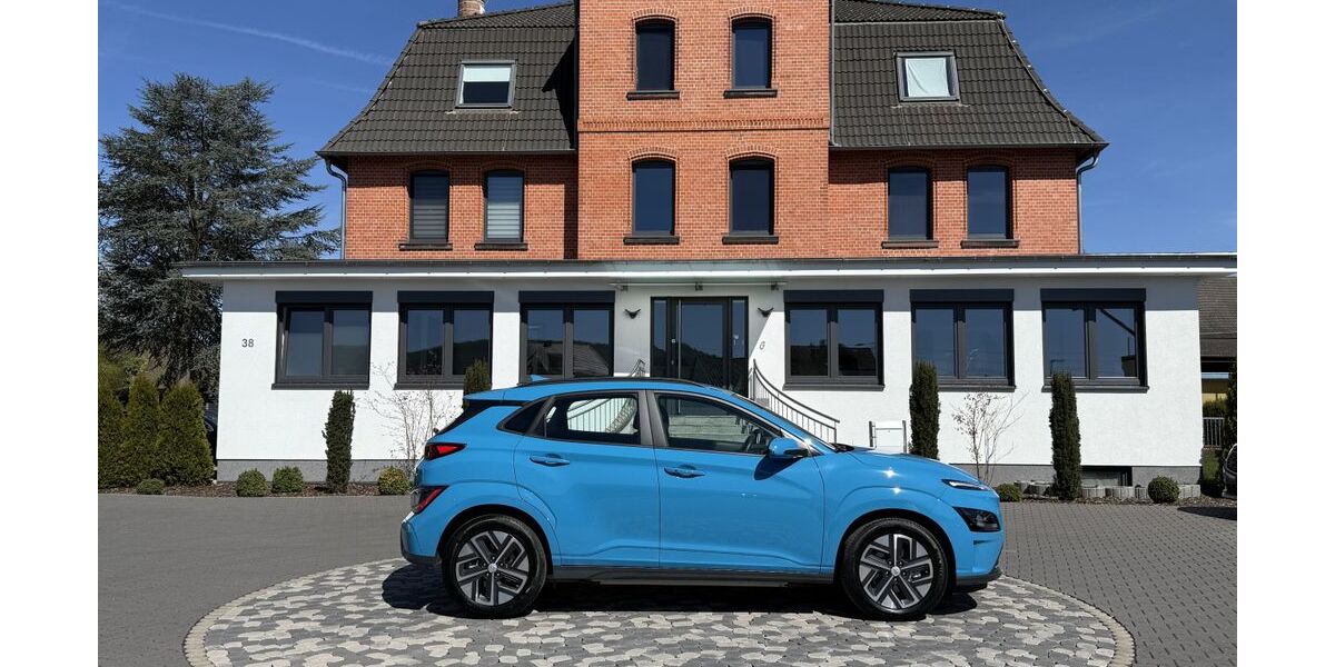 Hyundai KONA Elektro 22.907 km 17.950 &euro; Rotenburg Lispenhausen 36199
