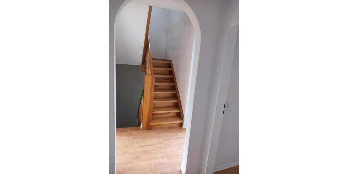 Mehrfamilienhaus, Wohnhaus Ludwigshafen am Rhein Edigheim - 14 Zimmer, 250 m&sup2;, 2.500&euro; | Angebot:24313279