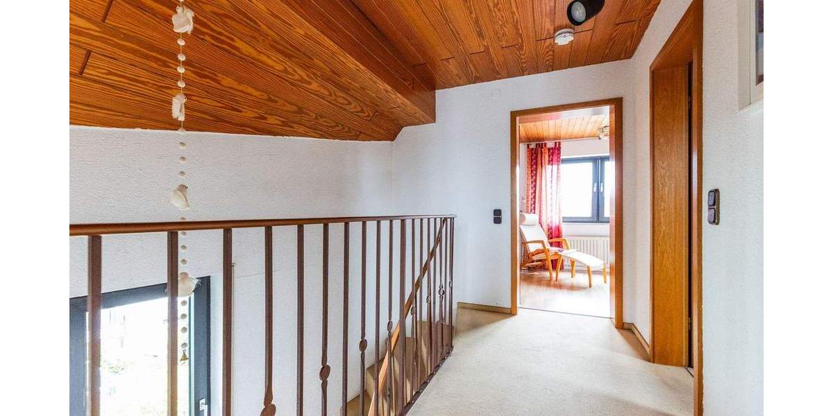 Mehrfamilienhaus, Wohnhaus Bischofsheim - 8 Zimmer, 229 m&sup2;, 695.000&euro; | Angebot:25768288