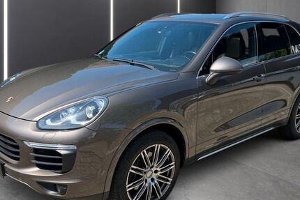Porsche Cayenne 182.500 km 27.990 &euro; Friedrichshafen 88046