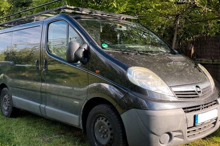 Opel Vivaro 170.000 km 5.999 &euro; Lindau 88131