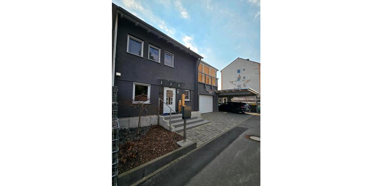 Reihenhaus Oberasbach - 6 Zimmer, 140 m&sup2;, 599.000&euro; | Angebot:25833091