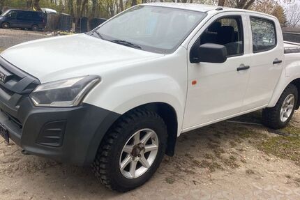 Isuzu D-Max 69.000 km 15.900 &euro; Berlin 12109