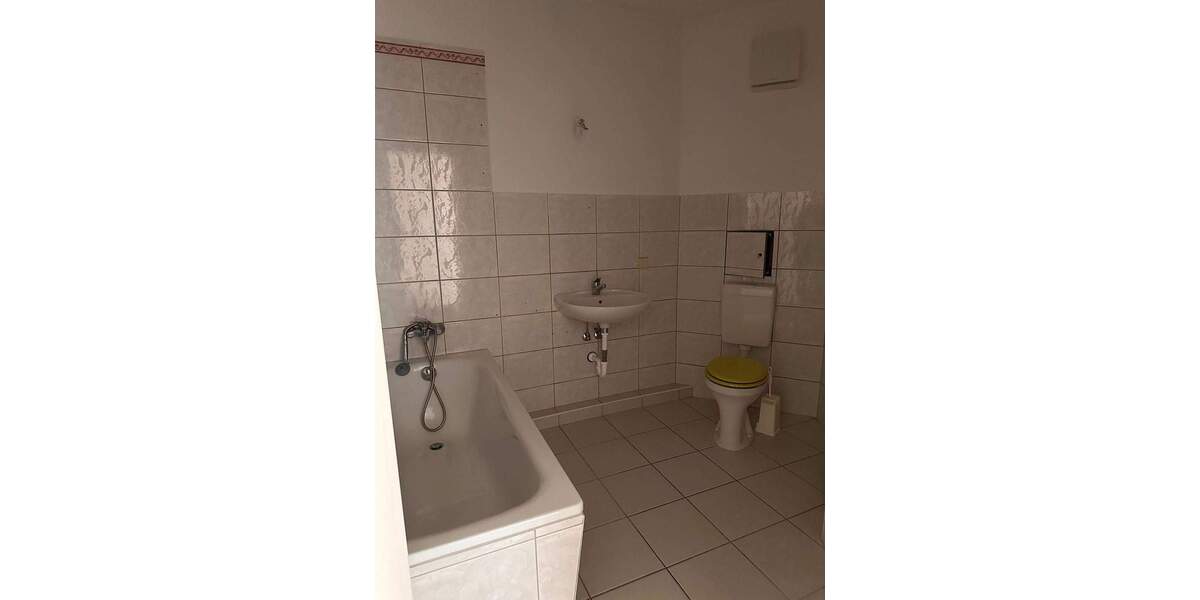 Etagenwohnung Görlitz Südstadt - 3 Zimmer, 77 m&sup2;, 385&euro; | Angebot:26389140