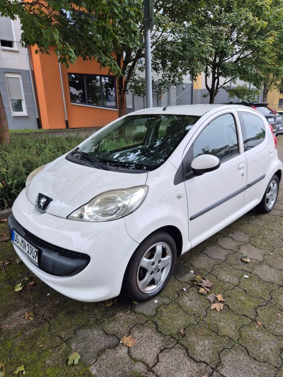 Peugeot 107 220.000 km 1.100 € Offenburg 77652