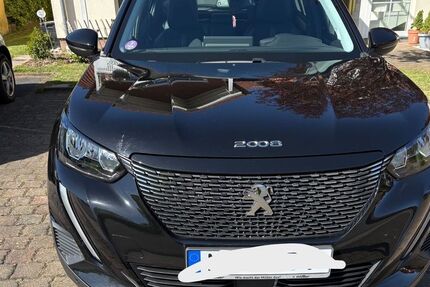 Peugeot 2008 94.000 km 14.200 &euro; Losheim am see 66679