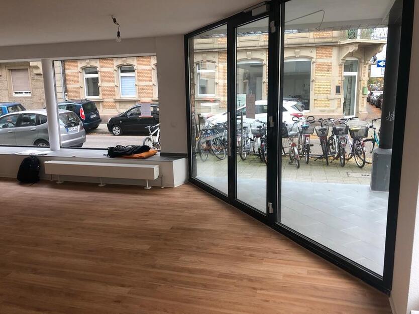 2,5 Zimmer Gewerbefläche in innenstadtnaher Lage Teeküche + WC